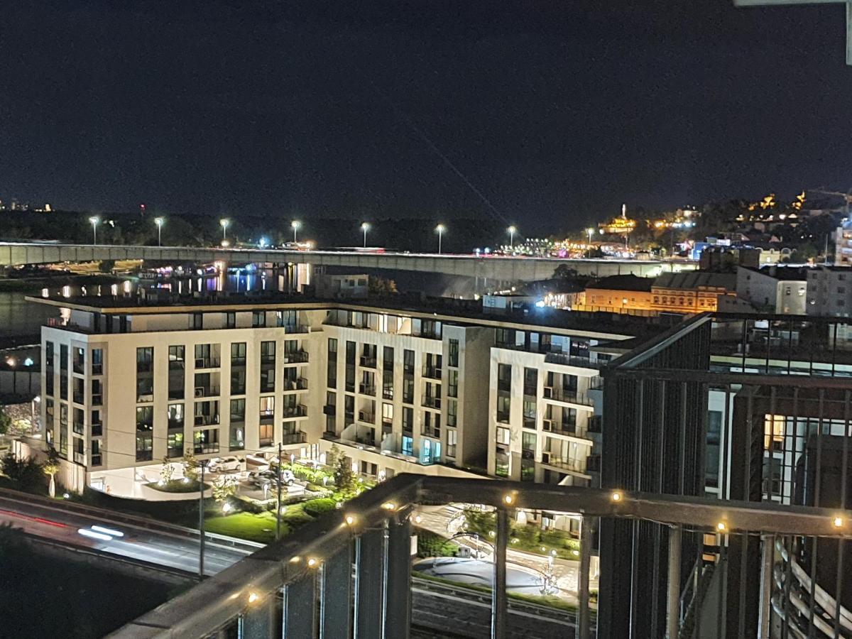 Waterfront - Beograd Na Vodi *