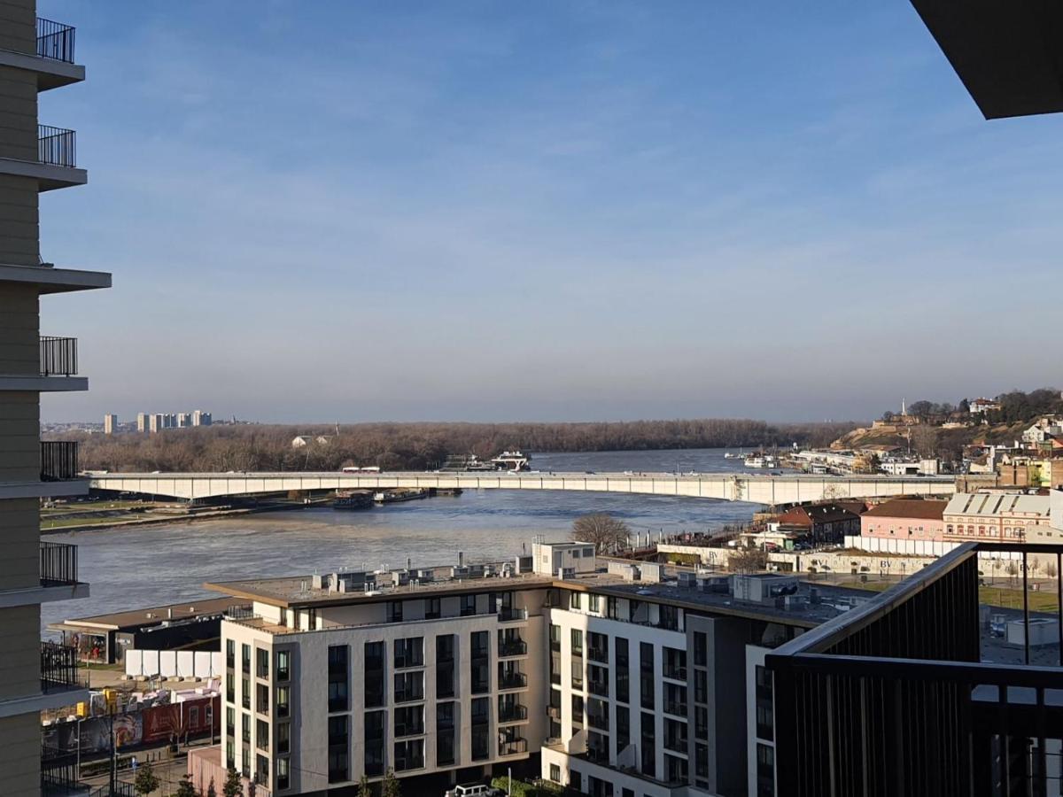 Waterfront - Beograd Na Vodi *